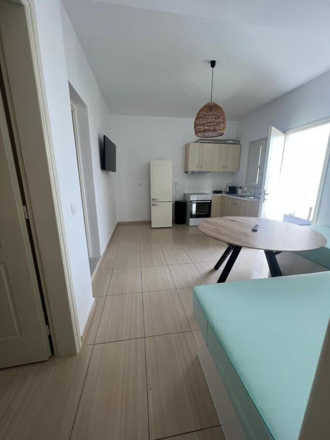 Blackrock Suites Karterádos Eksteriør billede